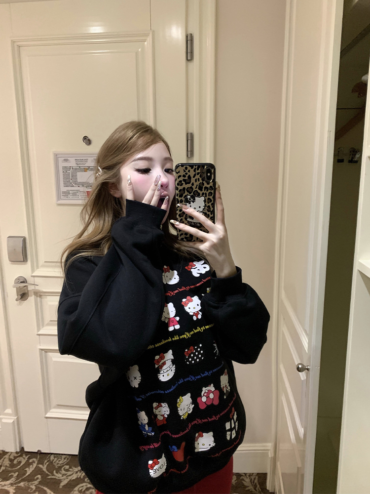 Retro Black Loose Fit Fleece Sweatshirt for Women - Cozy Round Neck Pullover Top in Lazy Style, Perfect for Y2K and Casual Looks