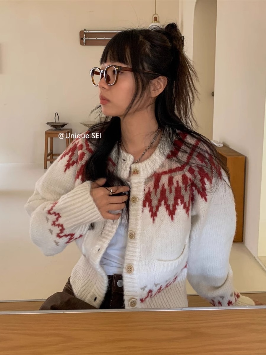 Retro Color-Block Pop Art Pattern Button-Up Knitted Cardigan for Winter - Versatile Round Neck Casual Style