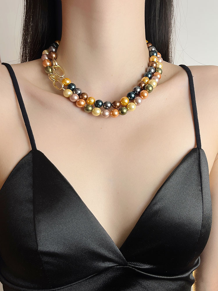 Retro Colorful Pearl Necklace for Women - High-End Light Luxury Sweater Chain for Autumn/Winter 2025 Fashion