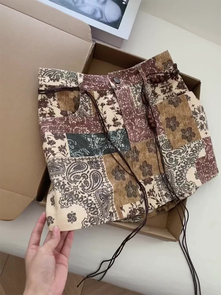 Retro Ethnic Printed Casual Half Skirt for Women - Summer 2025, Stylish Versatile Short Skirt for a Slim Figure
