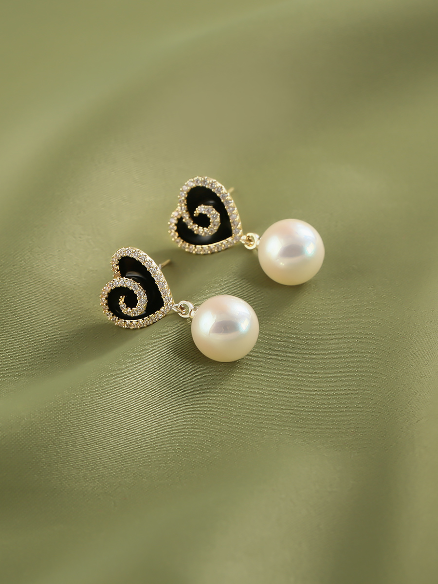 Retro Heart Flower Pearl Drop Earrings for Women, Minimalist French Design, Trendy 2025 Fashion Accessory