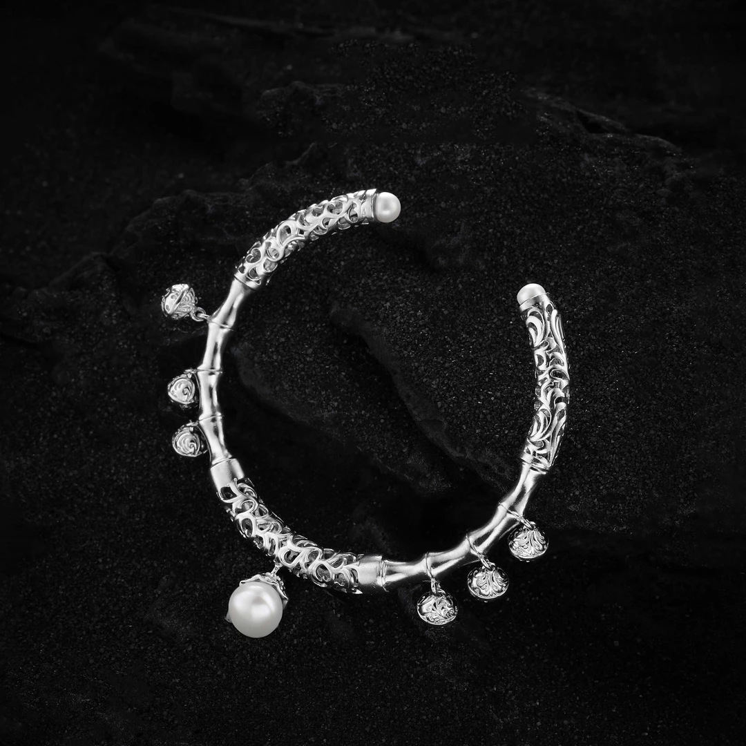 Retro Heavy Industrial Deep Sea Dragon Bone Ocean Wave Inlaid Bracelet - Light Luxury Niche High-End Accessory