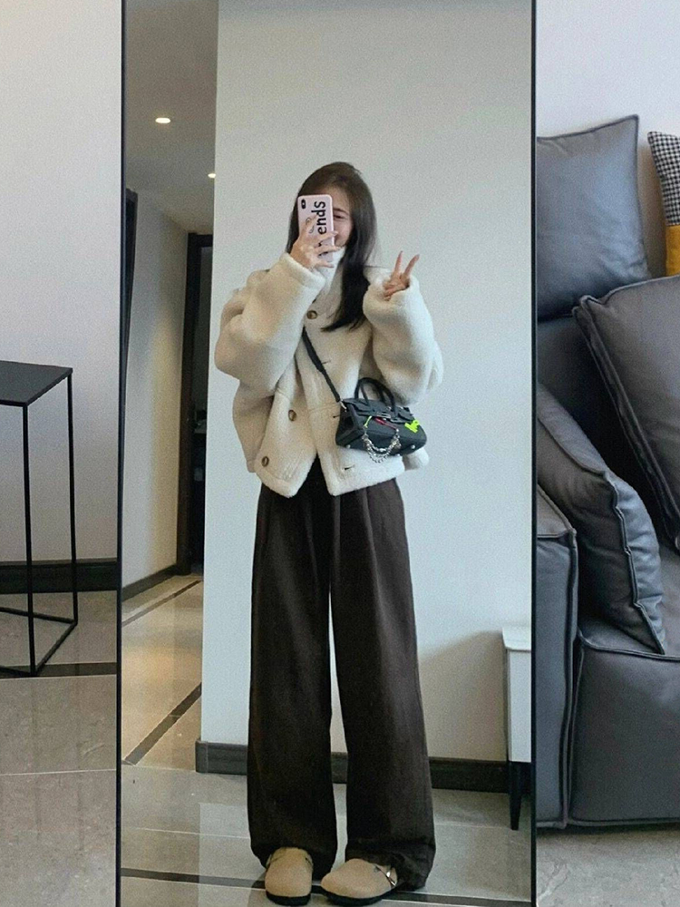 Reversible Leather and Fur Motorcycle Jacket for Women - Vintage Lamb Wool Coat, Thickened Winter Design for Petite Sizes