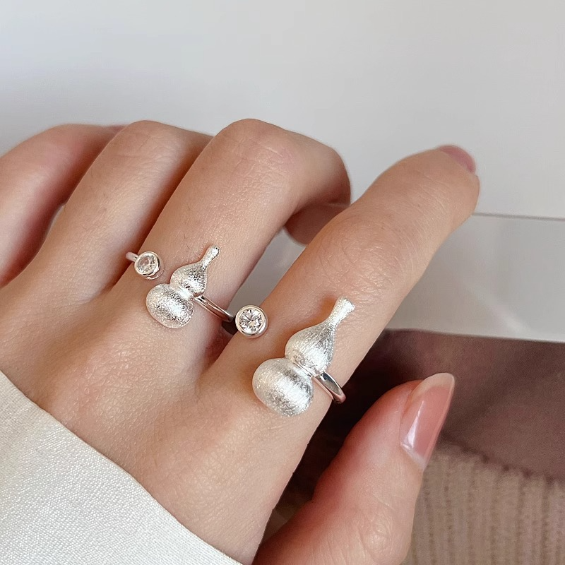 S925 Pure Silver Brushed Gourd Ring for Women - Minimalist Light Luxury Design, Niche High-End Style, Perfect for Index Finger Wear