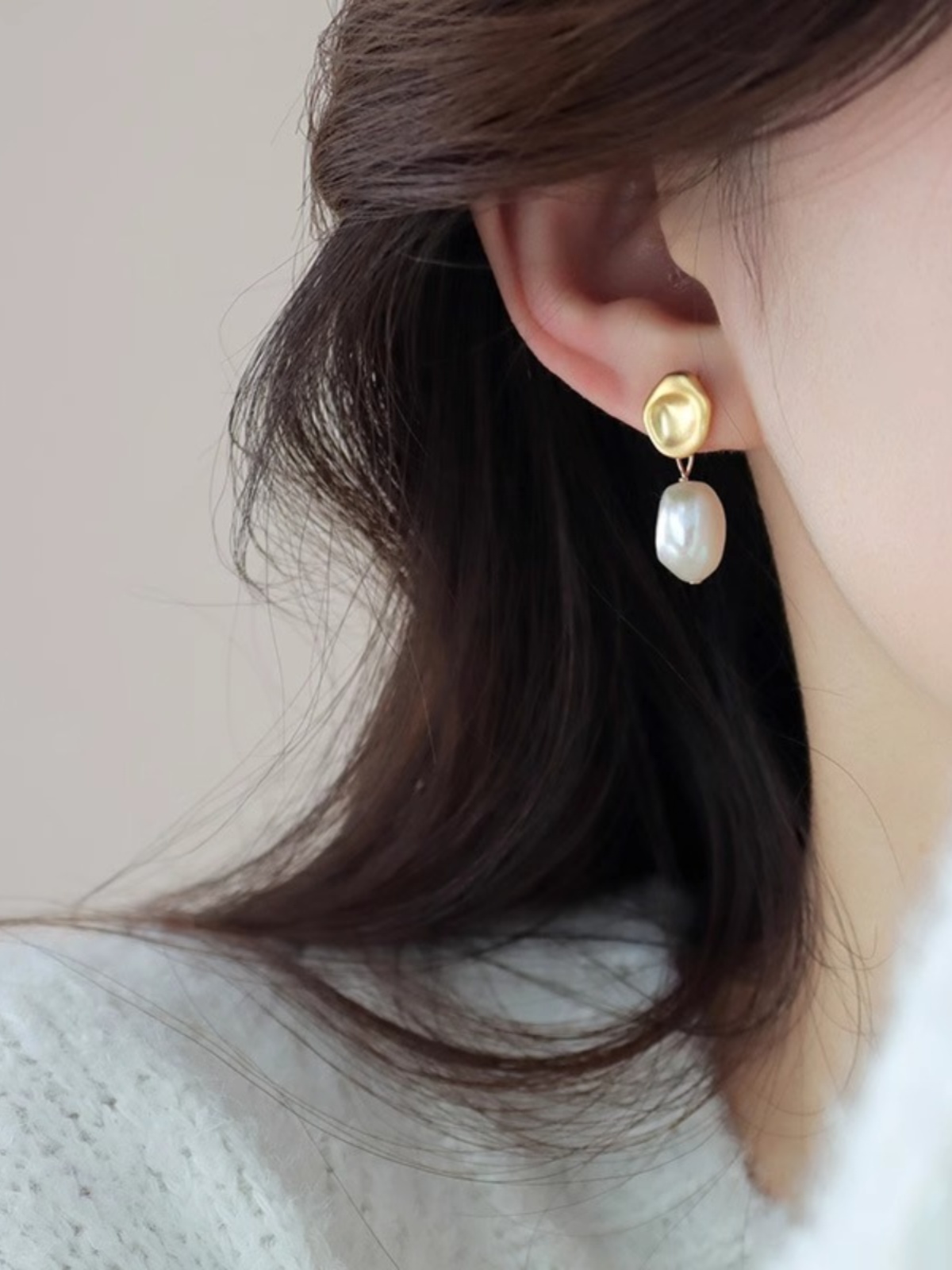 S925 Silver Needle Niche Design Earrings for Women with Natural Pearl Ear Clips - Elegant Jewelry for Any Occasion