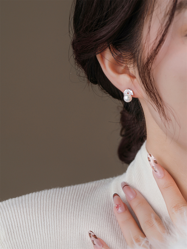 S925 Sterling Silver Pearl Earrings for Women, Elegant Classy Design, High-End Temperament Accessories, Perfect for Formal Occasions