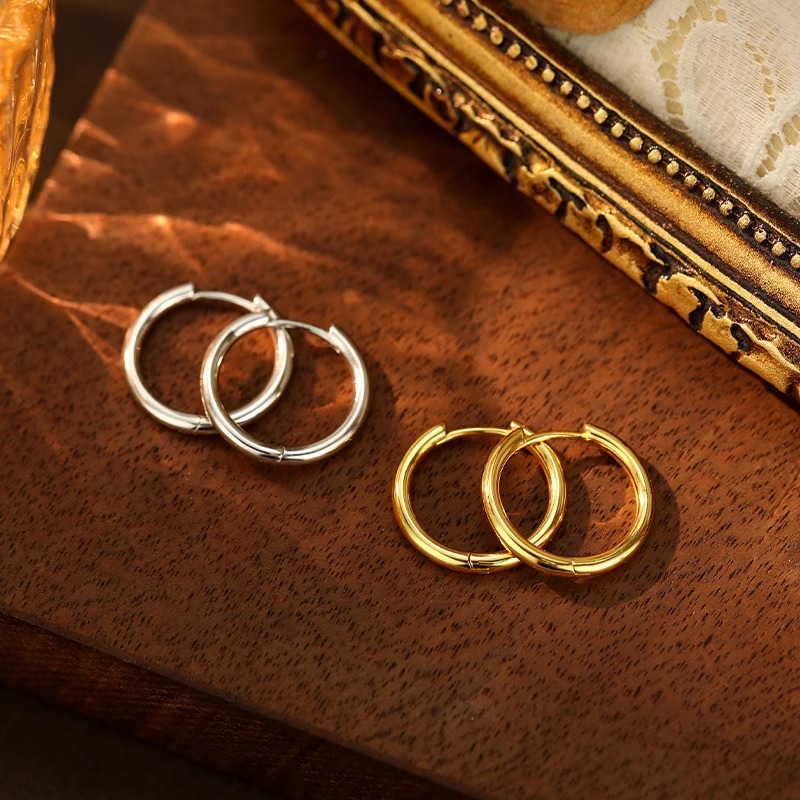 Simple Hoop Earrings for Ear Hole Care - Chic Ear Clips and Bone Hoops, Stylish Ear Accessories