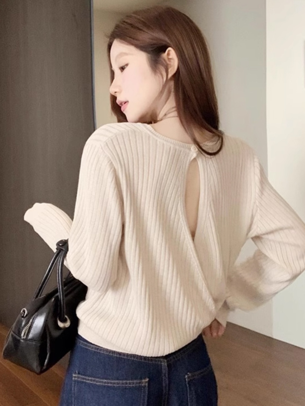 Slim Fit Hollow Knit Sweater - Autumn Winter Design, Niche Temperament Pullover for Effortless Style, Perfect for 90s Aesthetic