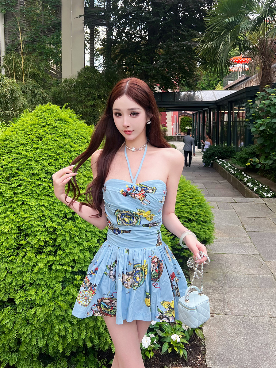 Socialite Style Strapless Camisole Dress for Women - High-End Short Dress, Elegant Moon Vera Du Jia Garden Design