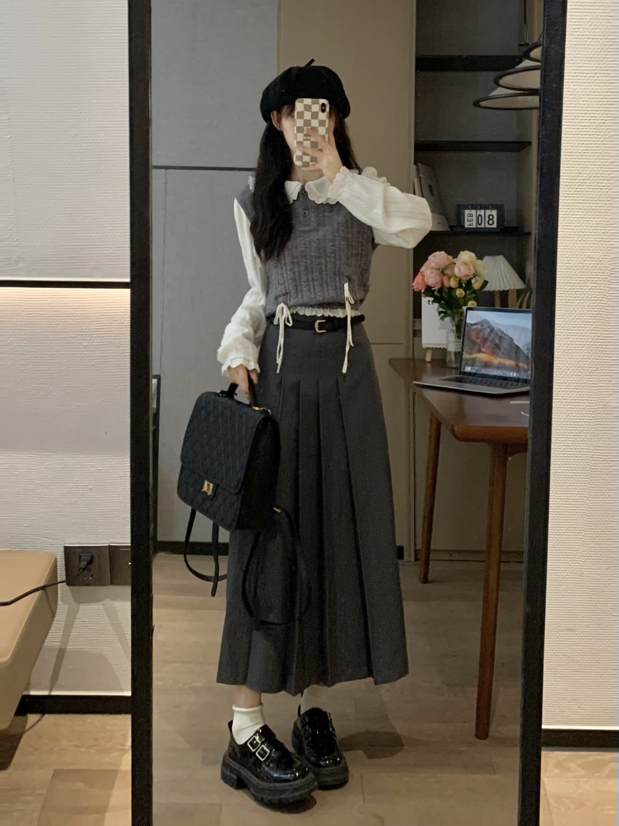 Spring Milk Style Slimming College French Sweet Fake Two-Piece Knitted Sweater Top for Women - Chic Y2K Fashion Essential
