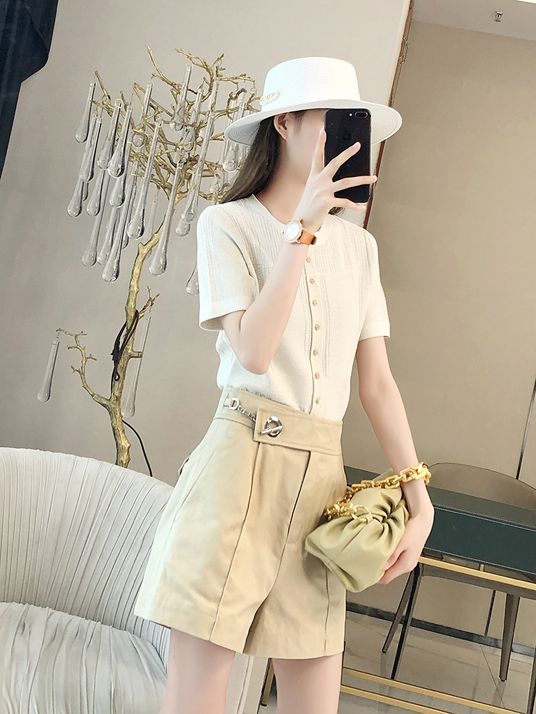 Stylish Roman Chain Waist Casual Shorts for Women - Summer 2025 Fashion, Versatile Design for Everyday Wear
