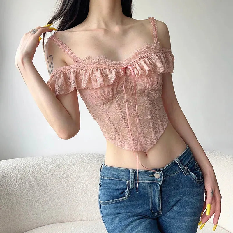 Stylish Work Outfits, Outfit Summer Ideas Coquette Lace Crop Top