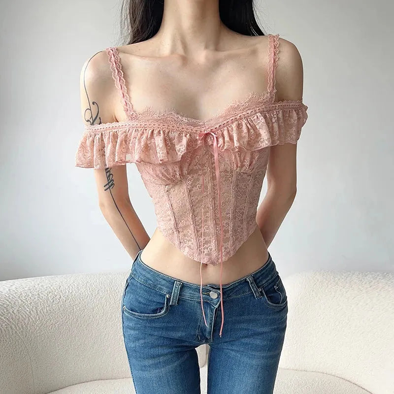 Stylish Work Outfits, Outfit Summer Ideas Coquette Lace Crop Top