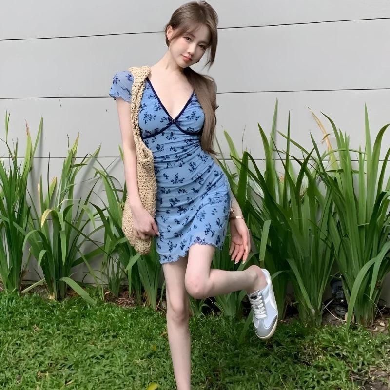 Stylish Work Outfits, Outfit Summer Ideas Cottagecore Floral Mini Dress