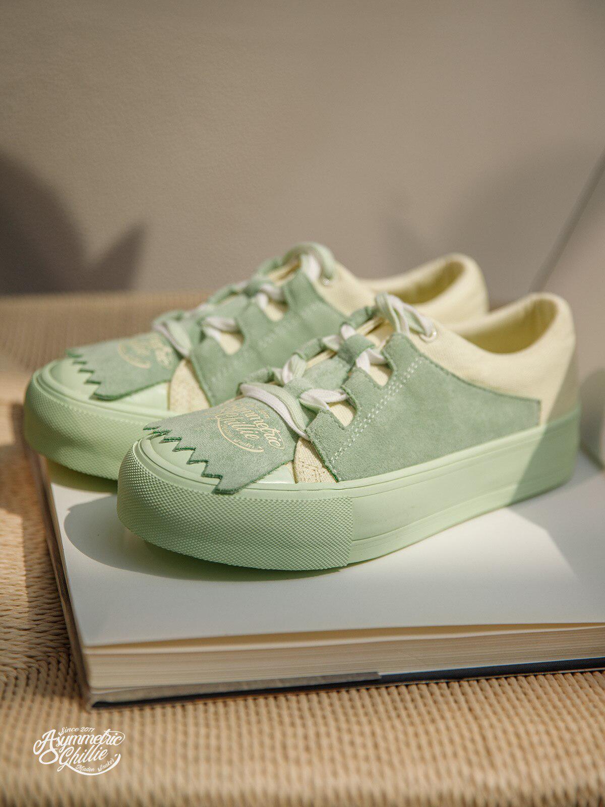 Stylish Work Outfits, Outfit Summer Ideas Indie Lace Up Sneakers