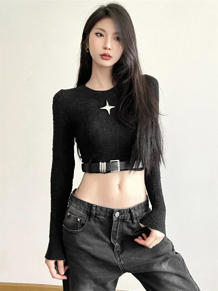 Stylish Work Outfits, Outfit Summer Ideas Y2K Star Belted Crop Top