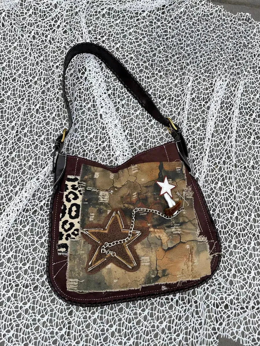 Stylish Work Outfits, Outfit Summer Ideas Y2K Star Patch Distressed Bag