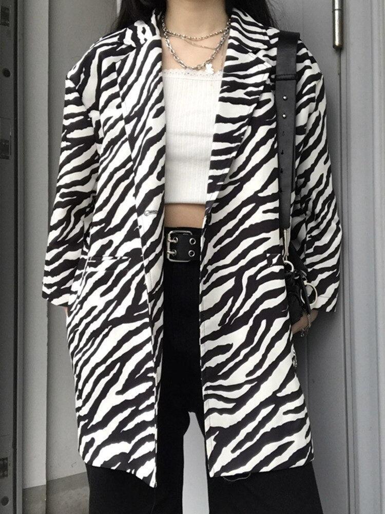 Stylish Work Outfits, Outfit Summer Ideas Zebra Print Long Blazer