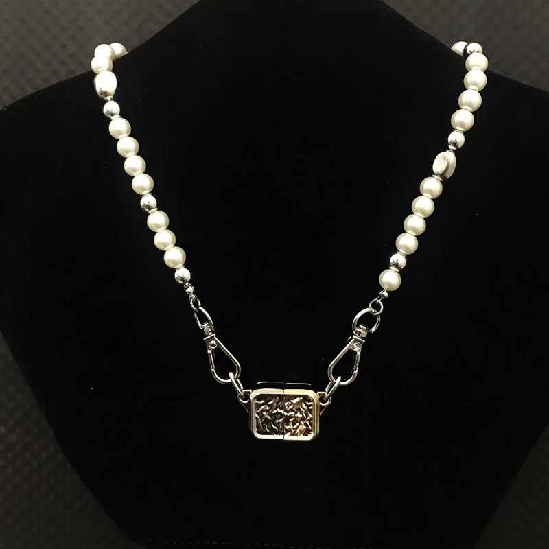 Summer Light Luxury Imitation Pearl Beaded Choker Necklace for Women - High-End Magnetic Design, Elegant Temperament Jewelry