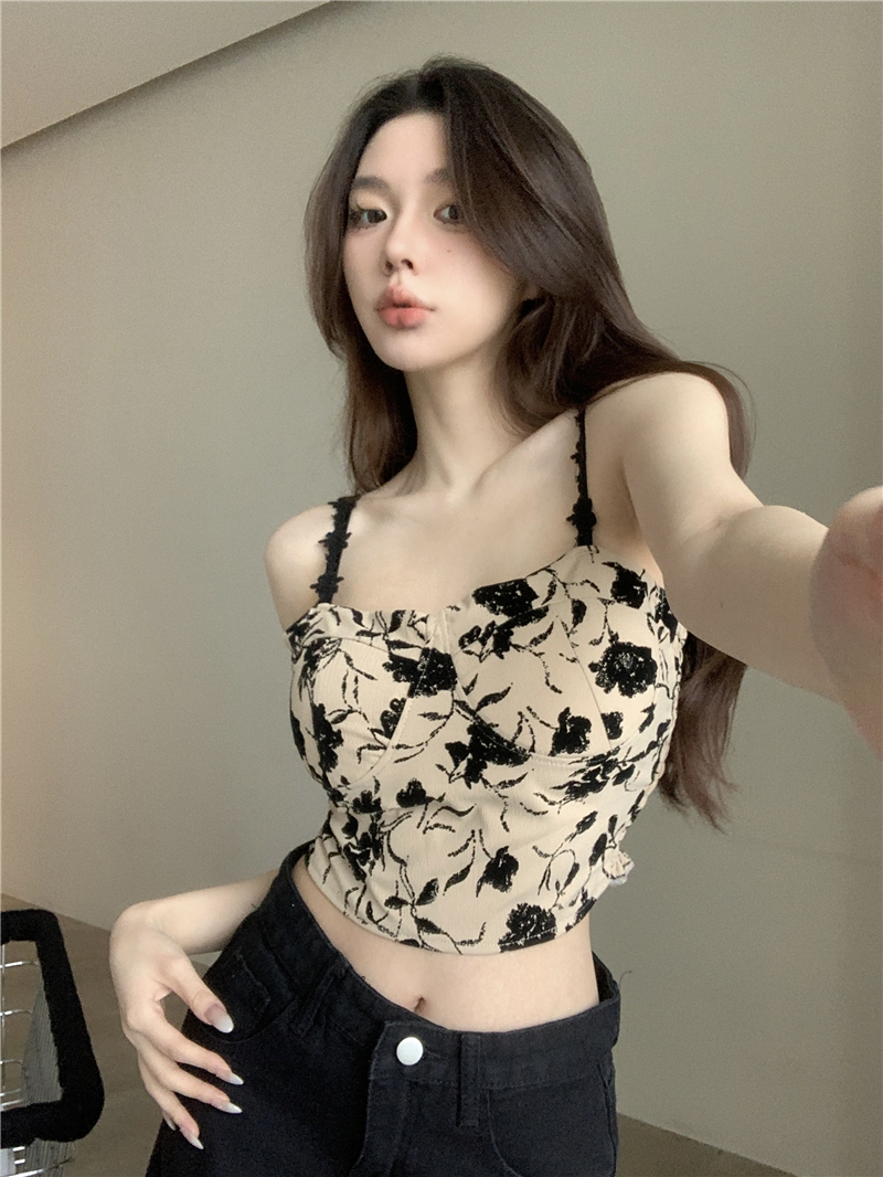 Summer Short Crop Top Camisole for Women, Unique Plush Design, Perfect for Petite Figures, Trendy and Distinctive Style