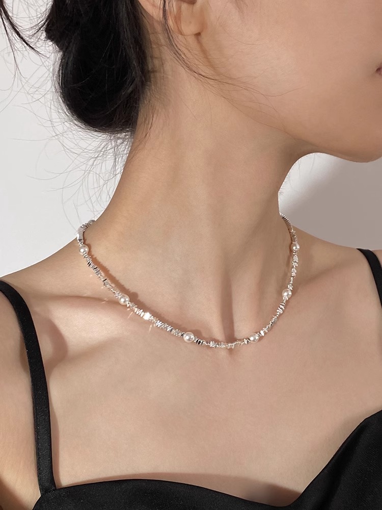 Summer Temperament Pearl Choker Necklace with Broken Silver Full Star Design