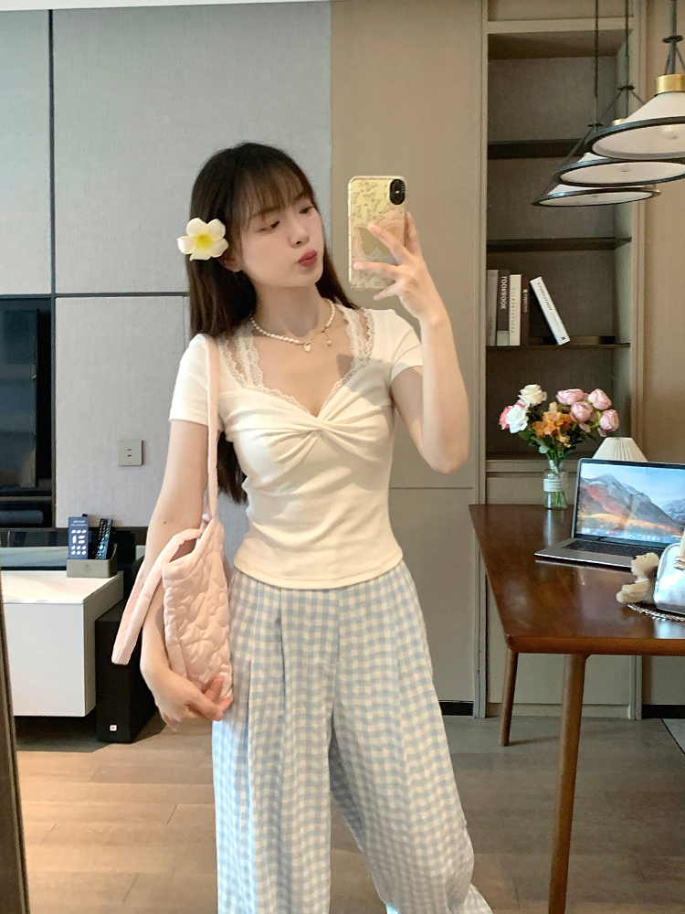 Sweet Spring Summer Short Sleeve Fake Two-Piece T-Shirt Top for Women - Sexy Unique Design, Perfect for Hot Girl Style