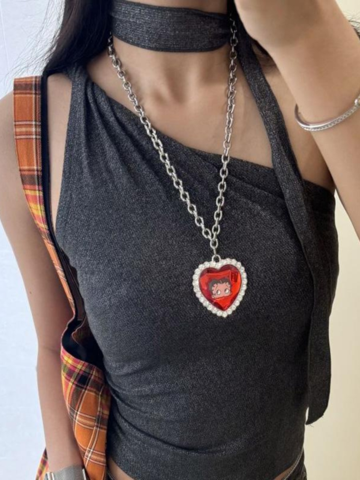 Sweetheart Cool Heart Necklace - Personalized Creative Collarbone Chain, Versatile Niche Design for Sweaters & Y2K Fashion Accessories