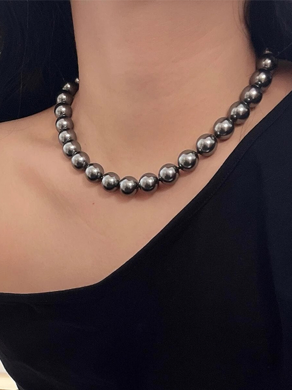 Tahitian Pearl Necklace for Women - Light Luxury Clavicle Chain, Elegant Design for Chic and Minimalist Style