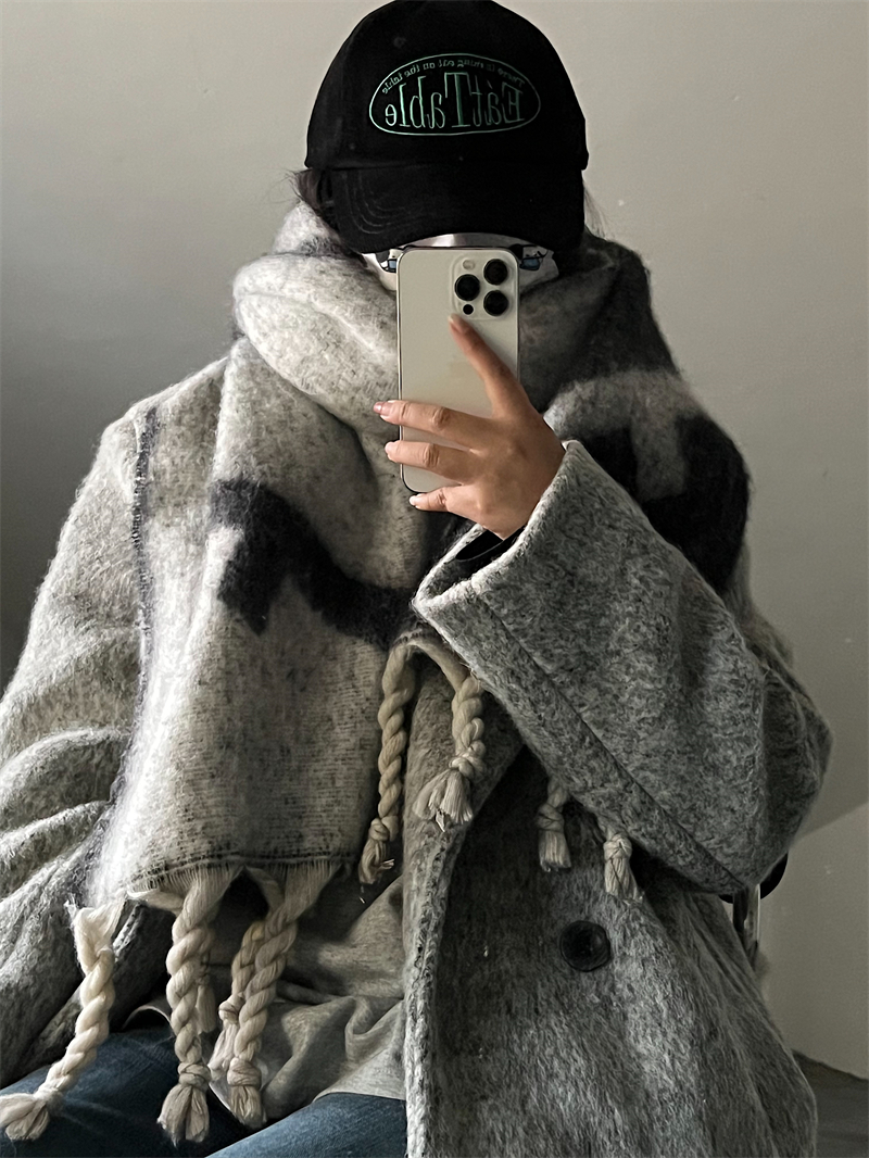 Thickened Black and Gray Winter Scarf for Women - Cozy Large Shawl Neck Wrap, Trendy Couples Style