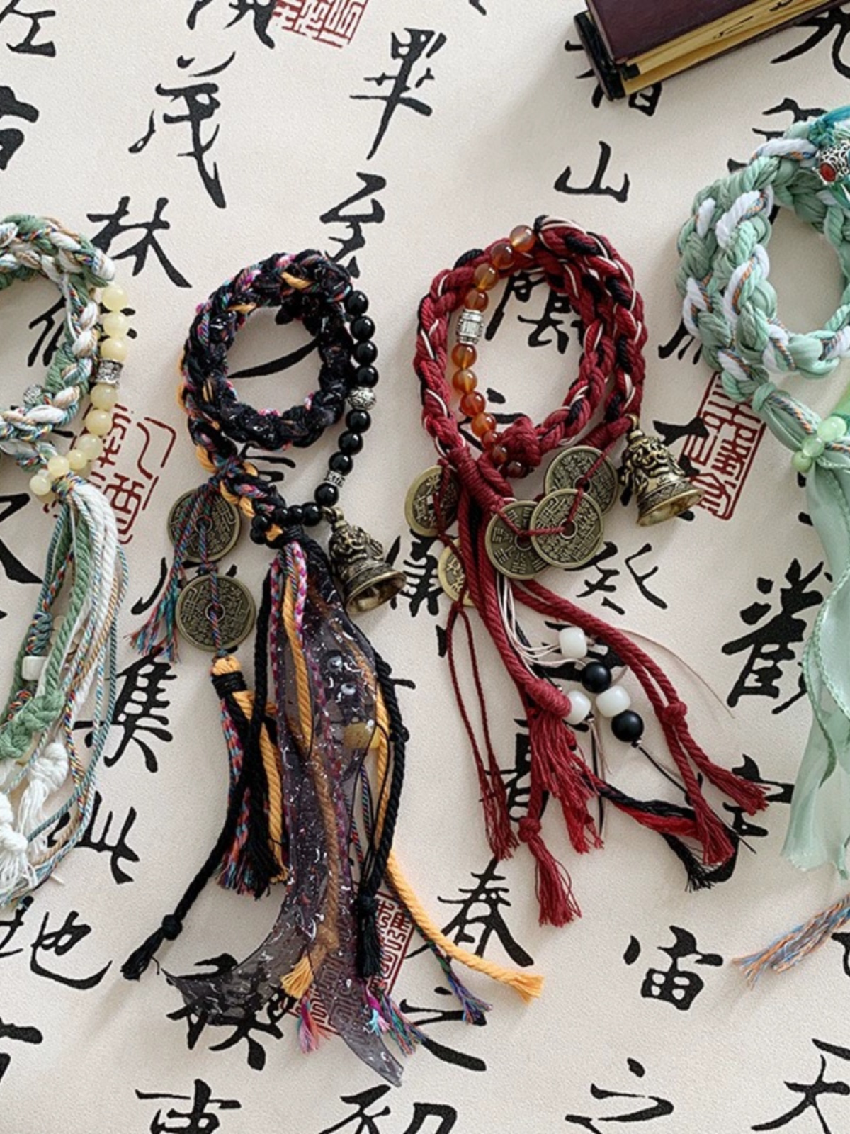 Tibetan Style Soul Collision Bracelet - Chinese Weaving, Trendy Little Red Book Design, Unique Personality Accessory