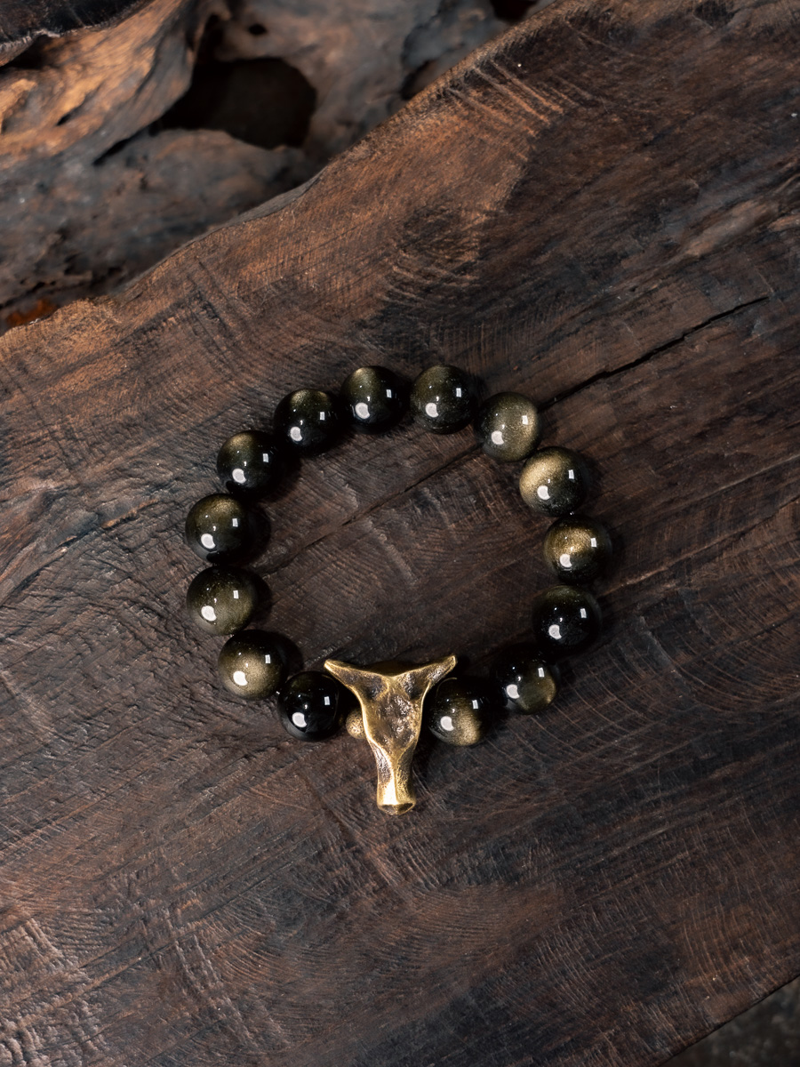 Trendy Cat Eye Obsidian Bracelet for Women and Men - Versatile Retro Niche Wrist Accessory, Perfect for Fashion Enthusiasts