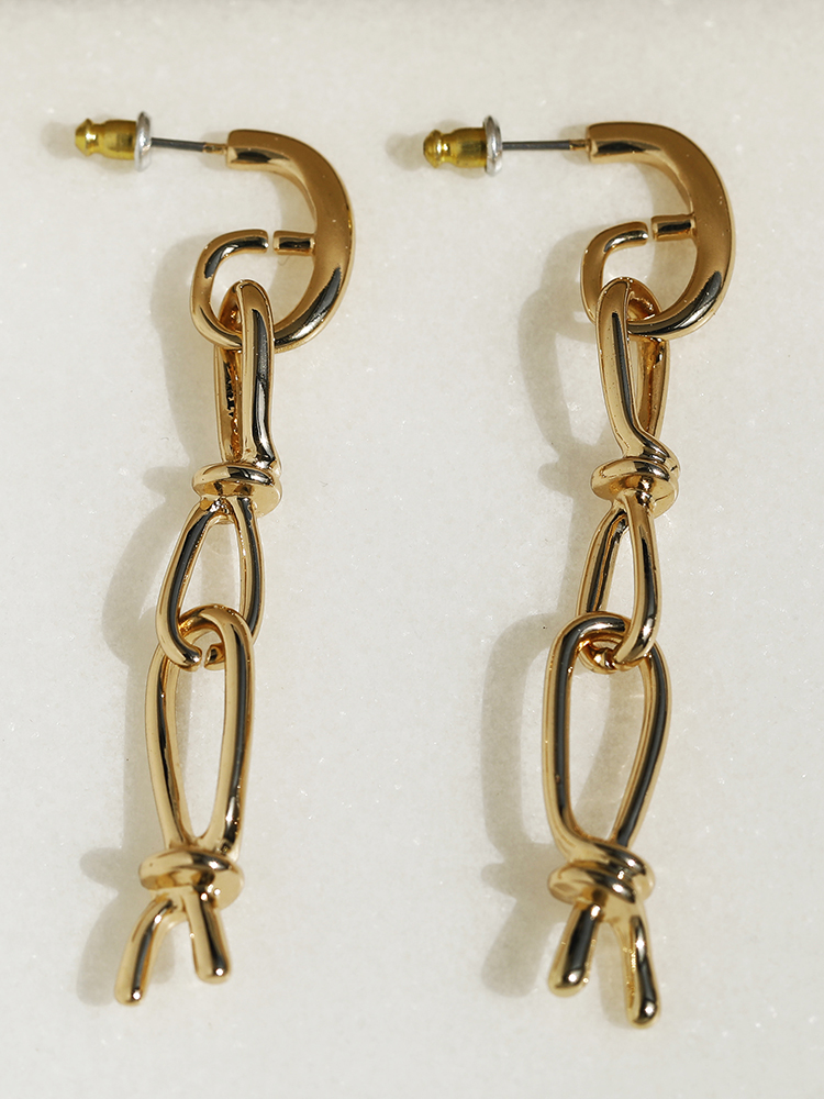 Trendy Minimalist Long Earrings for Women with Metal Texture and 8-Shaped Buckle â€“ Chic Statement Jewelry