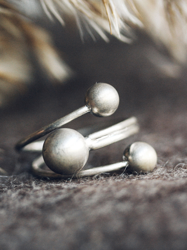 Trendy Retro 925 Silver Ring for Women - Simple Versatile Index Finger Accessory, Personalized Design, Perfect for Everyday Wear