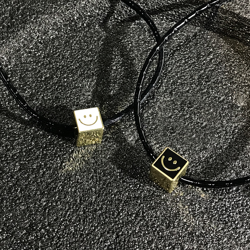 Trendy Square Smiley Face Necklace for Women - Black Leather Cord Choker, Niche Design Clavicle Chain for Stylish Girls