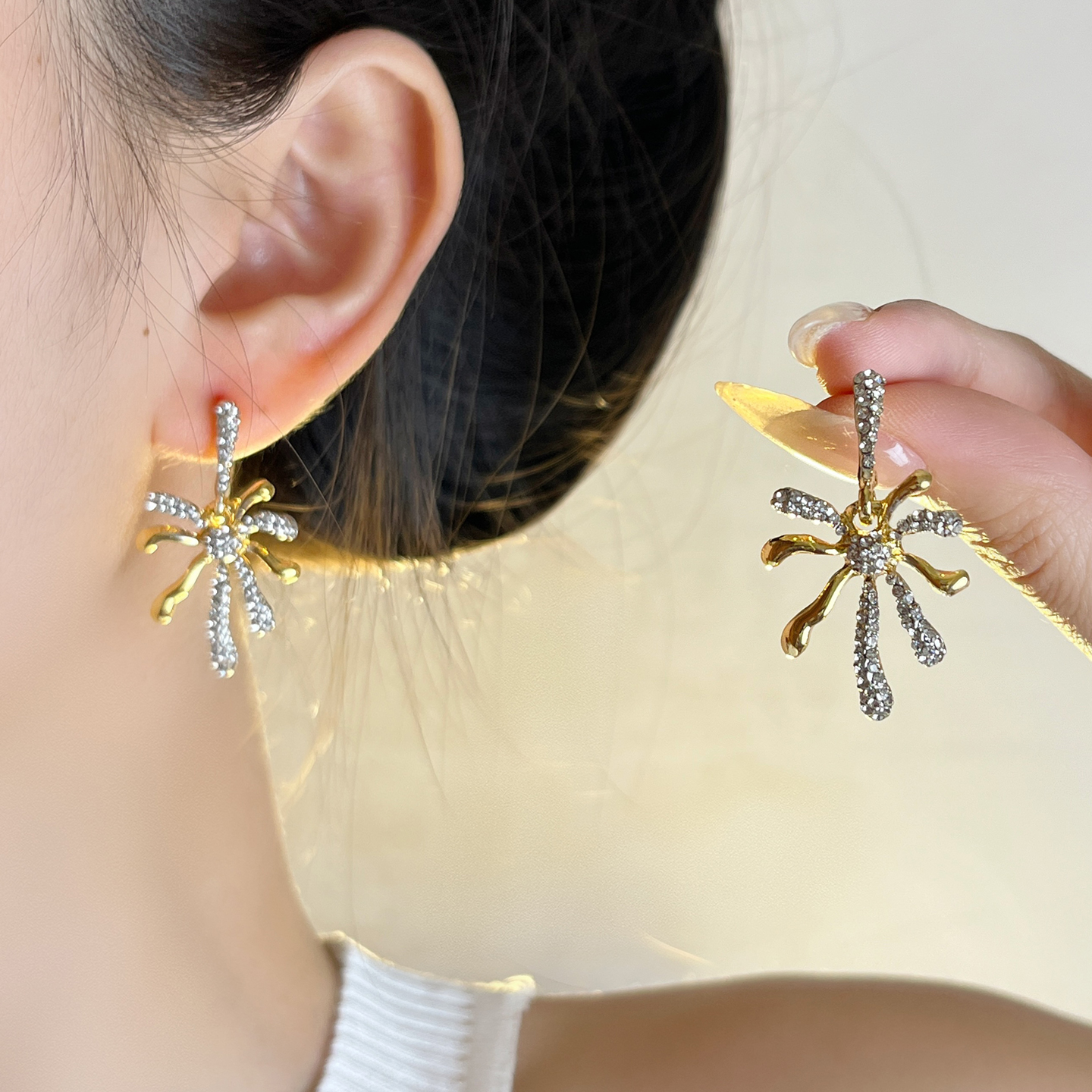 Unique Retro Full Diamond Gold and Silver Fireworks Earrings - Beautiful Ear Studs for Summer Beach Vacation