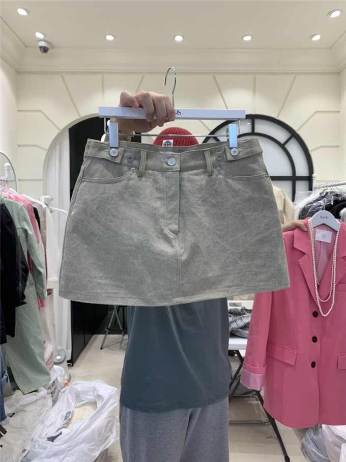 Versatile Minimalist Adjustable Waistband Mini Skirt for Women â€“ Casual Anti-Exposure Half Skirt, Perfect for Y2K and Everyday Style