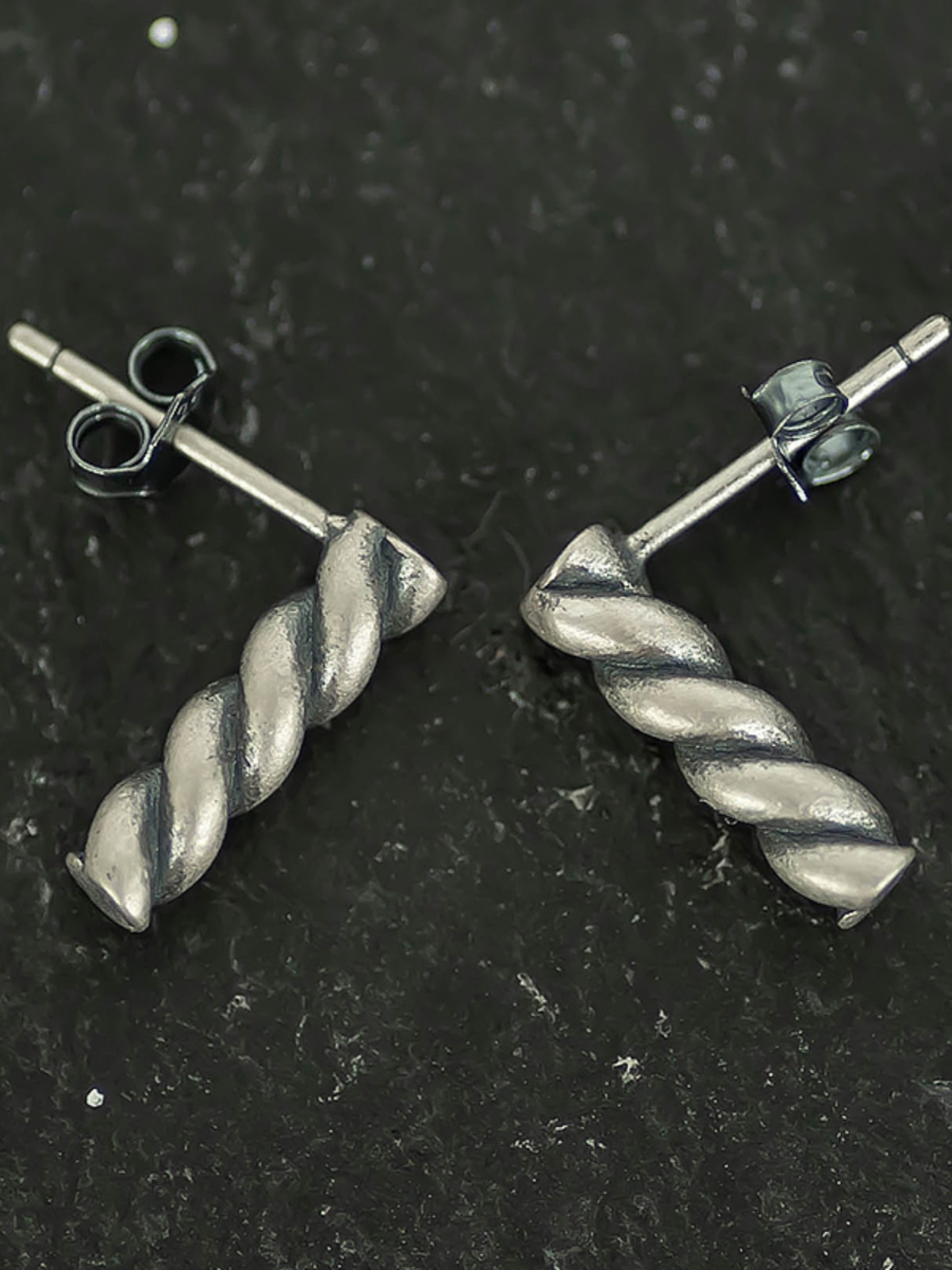 Vintage Distressed Spiral Twisted Stud Earrings in Pure Silver S925 - Unique Minimalist Jewelry for Effortless Style