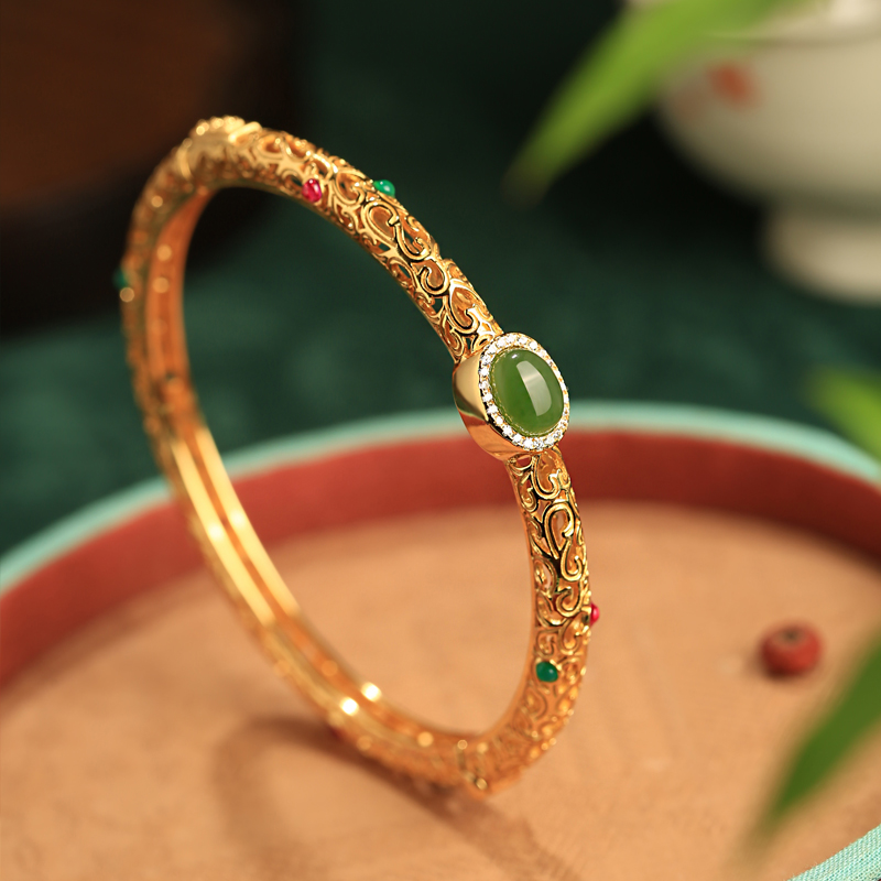 Vintage Floral Wire Bracelet in Natural Hetian Jade Green â€“ High-End Retro Chinese Style Women's Open Design