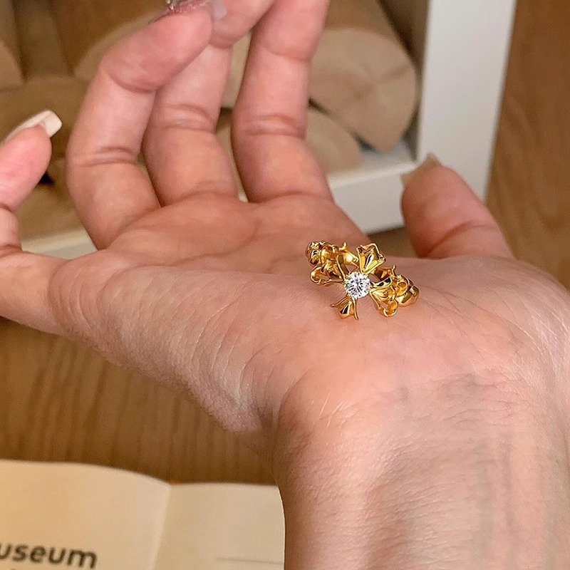 Vintage Gold Cross Iris Flower Ring for Women - High-End Versatile Fashion Ring, 2025 Style