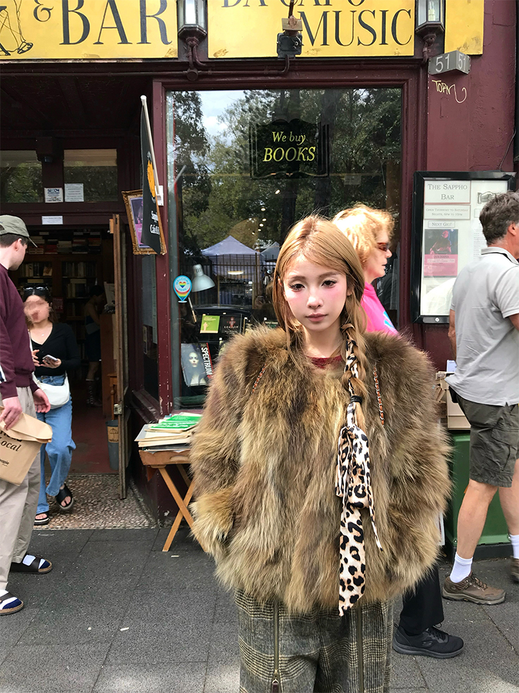 Vintage Heavy Industry 100% Raccoon Fur Women's Fur-Lined Short Coat - Stylish Winter Outerwear, Cozy Vintage Fashion