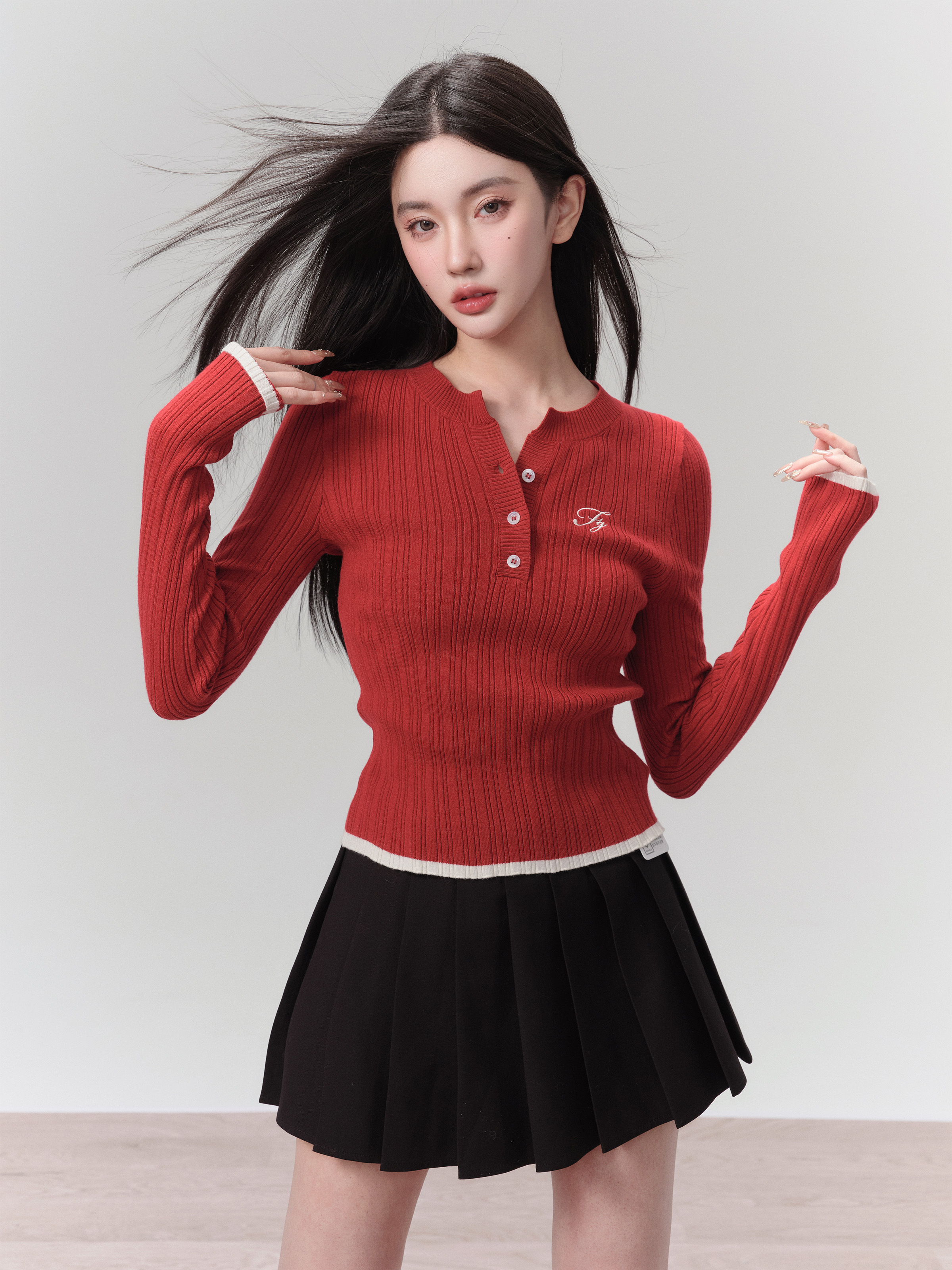 Vintage Henley Neck Knitted Base Layer Slim Fit Pullover for Women - Summer Casual Fashion, American Style, Hot Girl Aesthetic