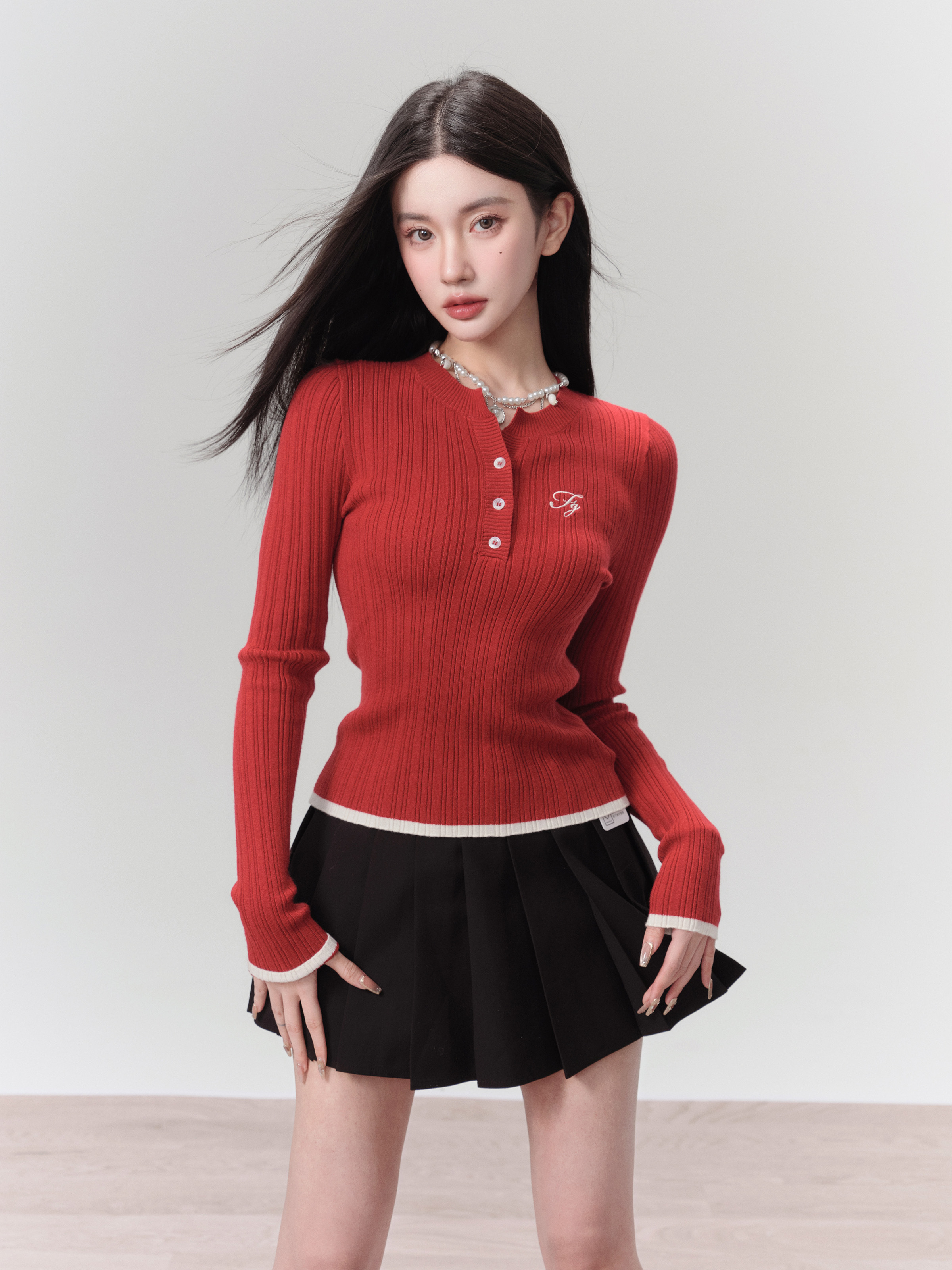 Vintage Henley Neck Knitted Base Layer Slim Fit Pullover for Women - Summer Casual Fashion, American Style, Hot Girl Aesthetic