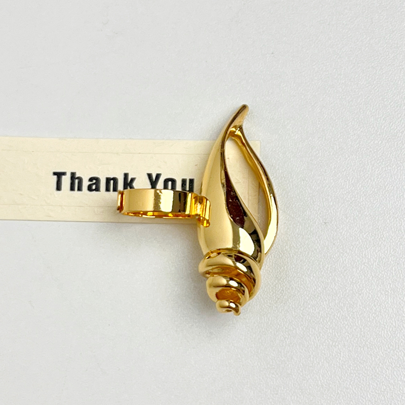 Vintage Metal Conch Shell Pendant Long Necklace for Women with Tied Leather Cord - Boho Chic Sweater Chain, 2025 Fashion Trend