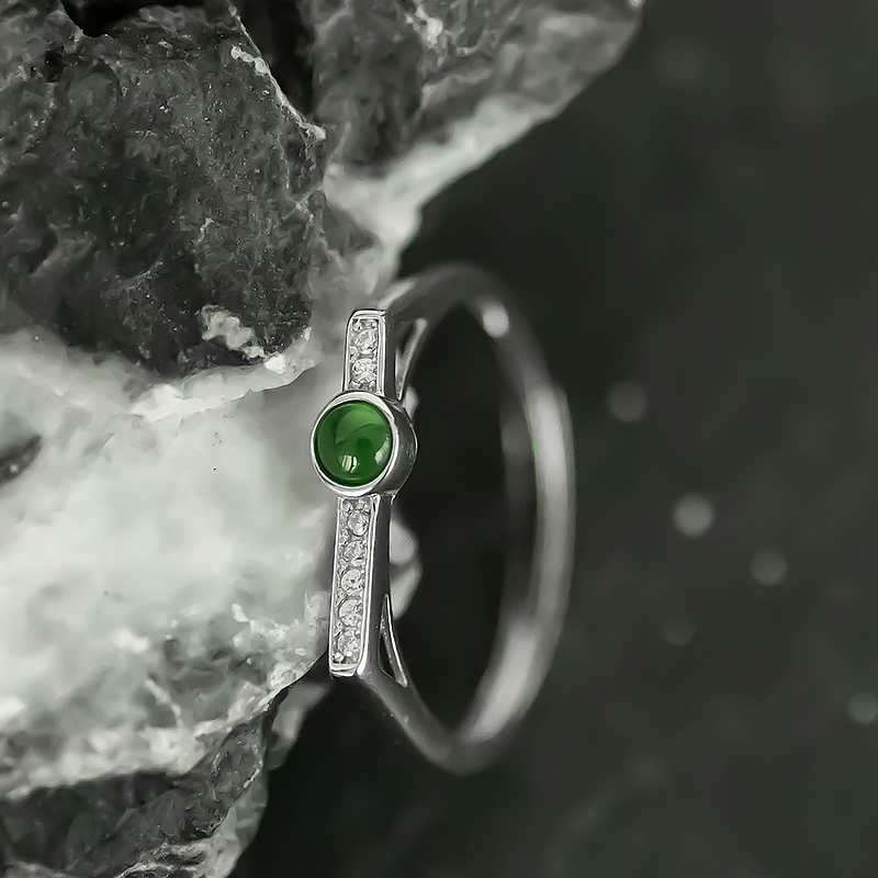 Vintage Minimalist S925 Pure Silver One-Word Inlaid Zircon Green Jade Ring - National Style Open Design, Fresh Aesthetic
