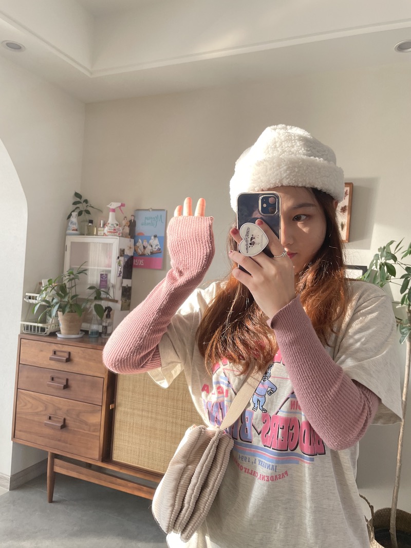 Wide-Brimmed Sweet Bean Hat - Face-Slimming Warm Wool Bowl Hat in Korean Style, Perfect for Fall and Winter Fashion