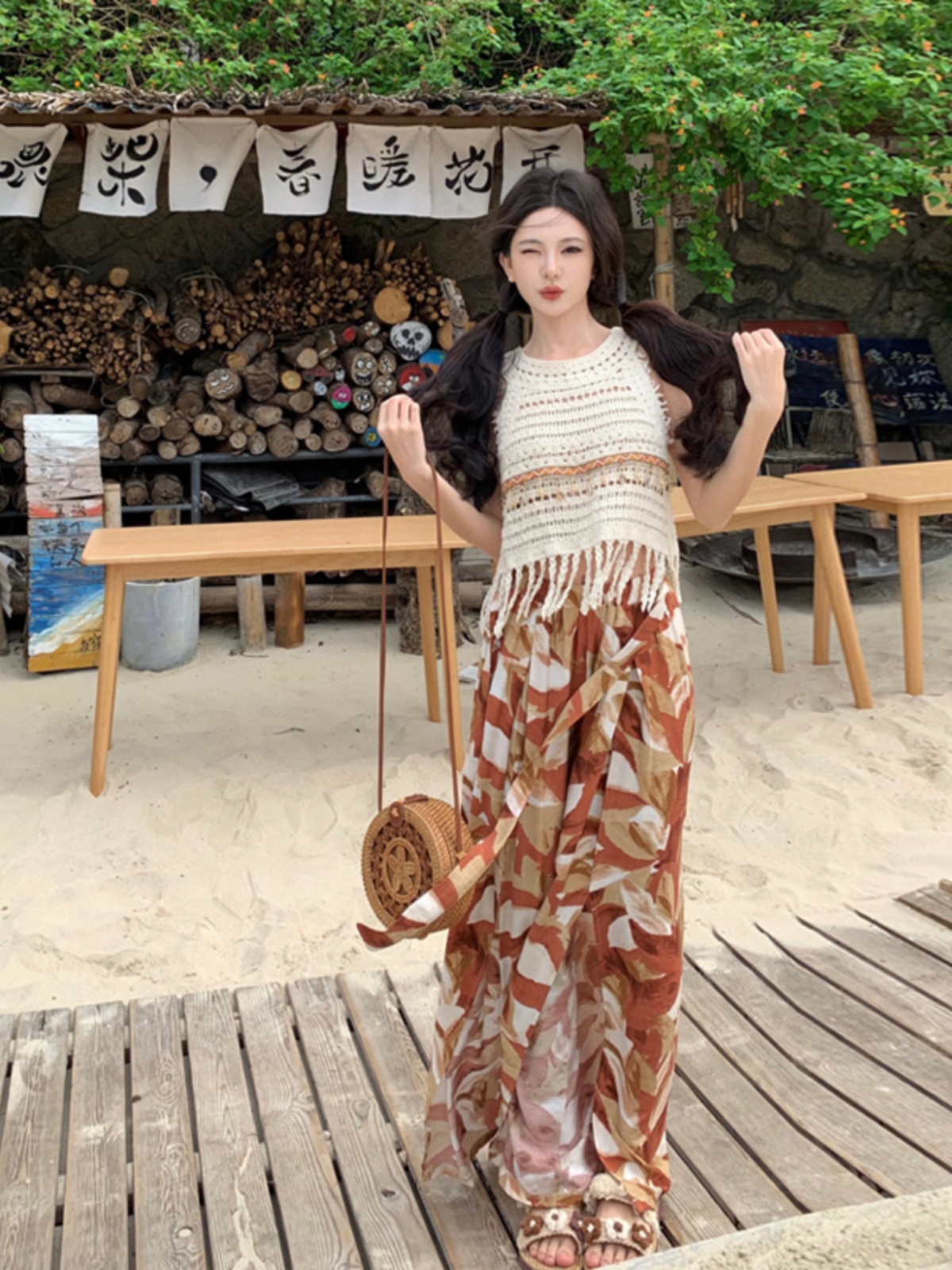 Women's Ethnic Style Thai Travel Outfit Set - Retro Tassel Top & Printed Wide-Leg Pants for Beach Vacation