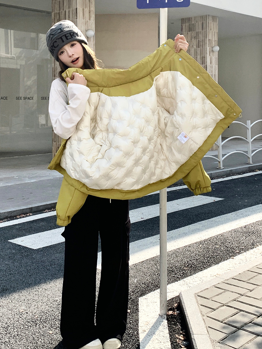 Women's Green Outdoor Work Parka Down Jacket - 2025 Winter Korean-Style Thick Short Coat for Petite Sizes