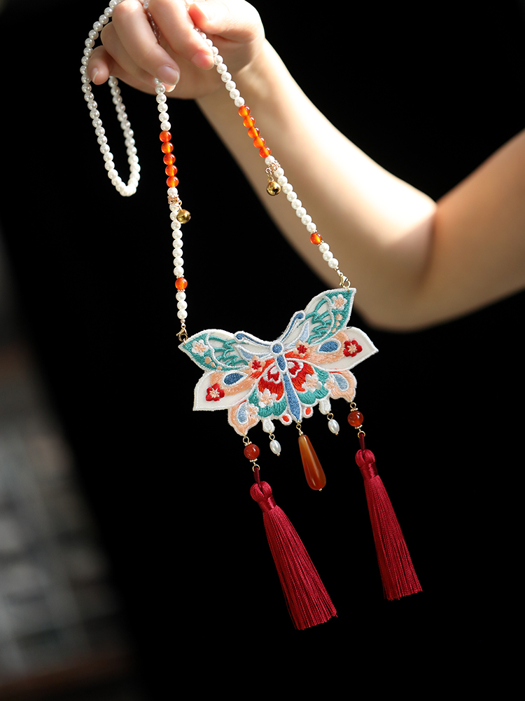 Women's National Style Embroidered Butterfly Tassel Necklace - Autumn Winter Hanfu Accessories for Qipao and Horse-Face Skirts