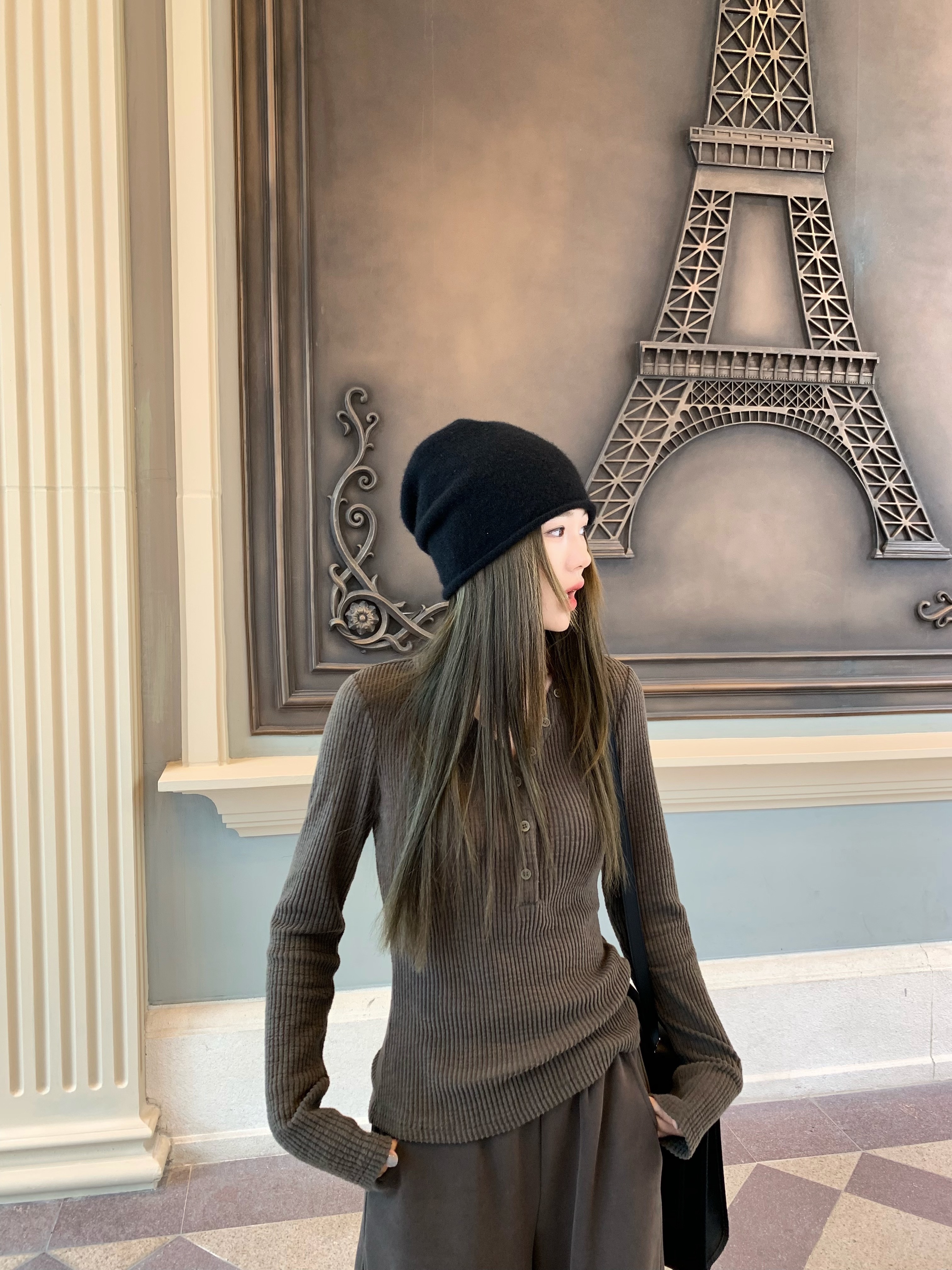 Women's Ribbed Winter Layering Top - Sexy and Cute Comfortable Design for a Cozy 90s-Inspired Look