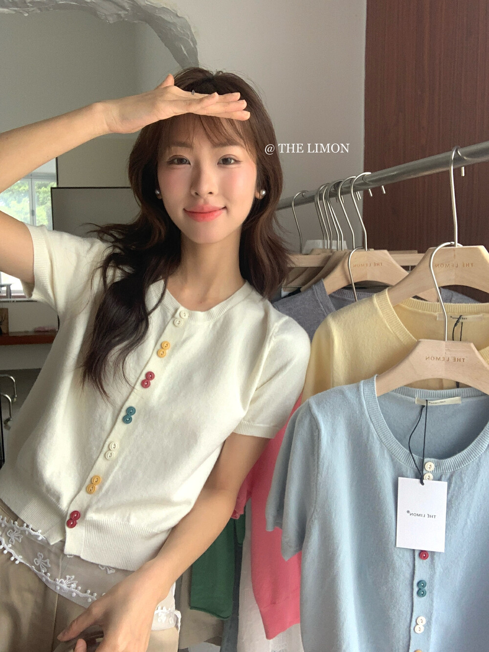 Women's Slim Fit Round Neck Short Sleeve Knitted Cardigan - Stylish Summer T-Shirt Top for a Youthful Look